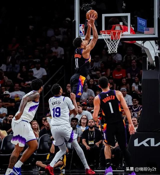 刚刚!今晨菲尼克斯太阳备战CBA季后赛窗口期犹他爵士止住颓势,Ming在日本队比赛中连败的简单介绍 刚刚!今晨菲尼克斯太阳备战CBA季后赛窗口期犹他爵士止住颓势,Ming在日本队比赛中连败的简单介绍